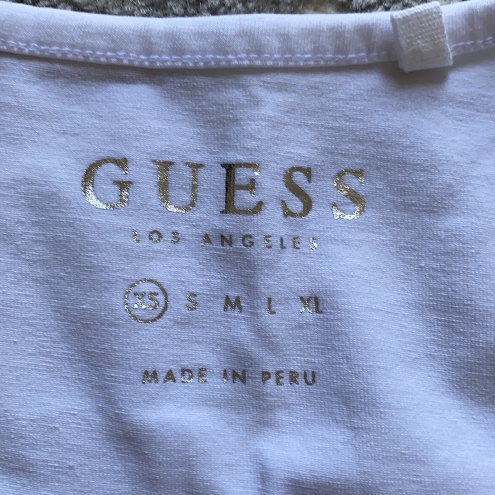 Guess - Picture 3 of 7